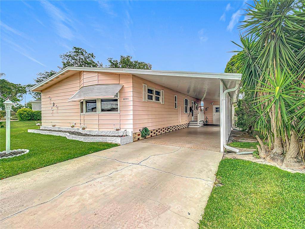 6044 Grand Oaks Drive - Photo 1