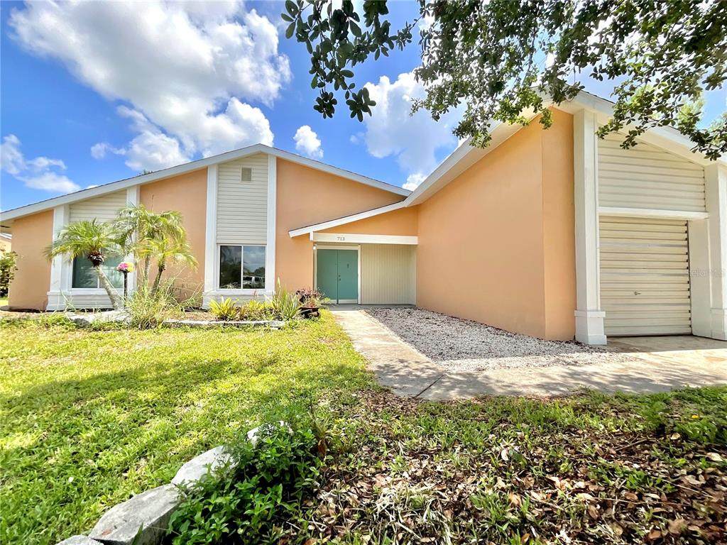 713 Wood Lane - Photo 1
