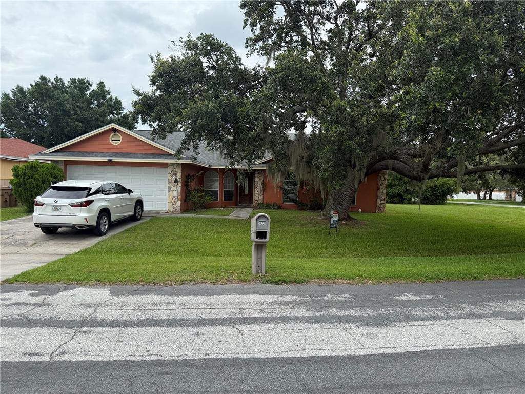 925 Derbyshire Drive - Photo 1