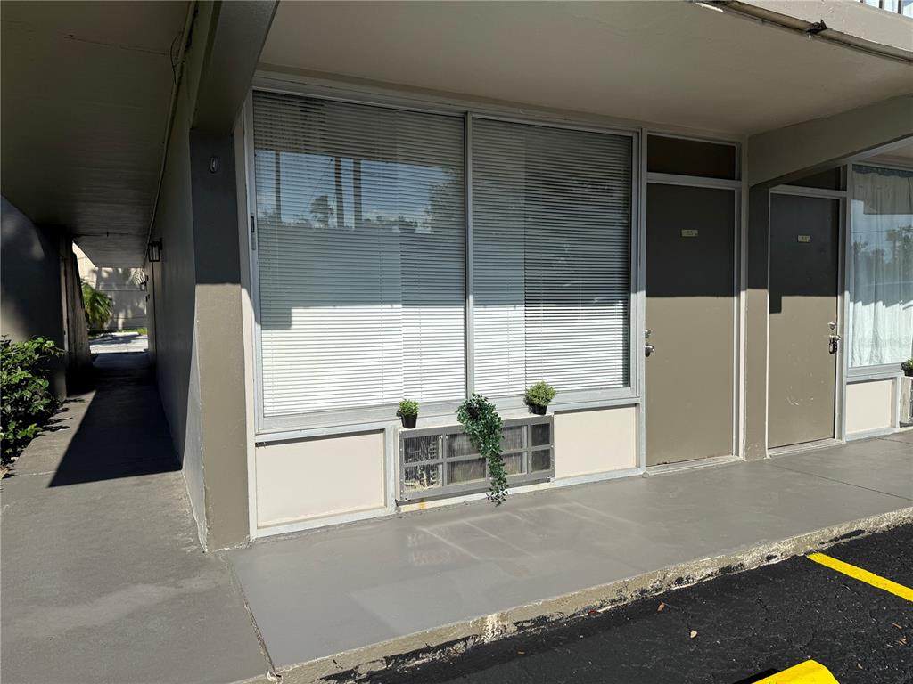 5020 Irlo Bronson Memorial Highway - Photo 1