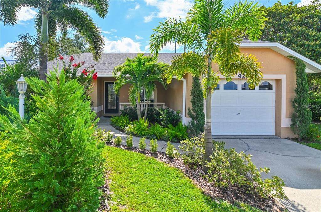 929 Robinson Avenue - Photo 1