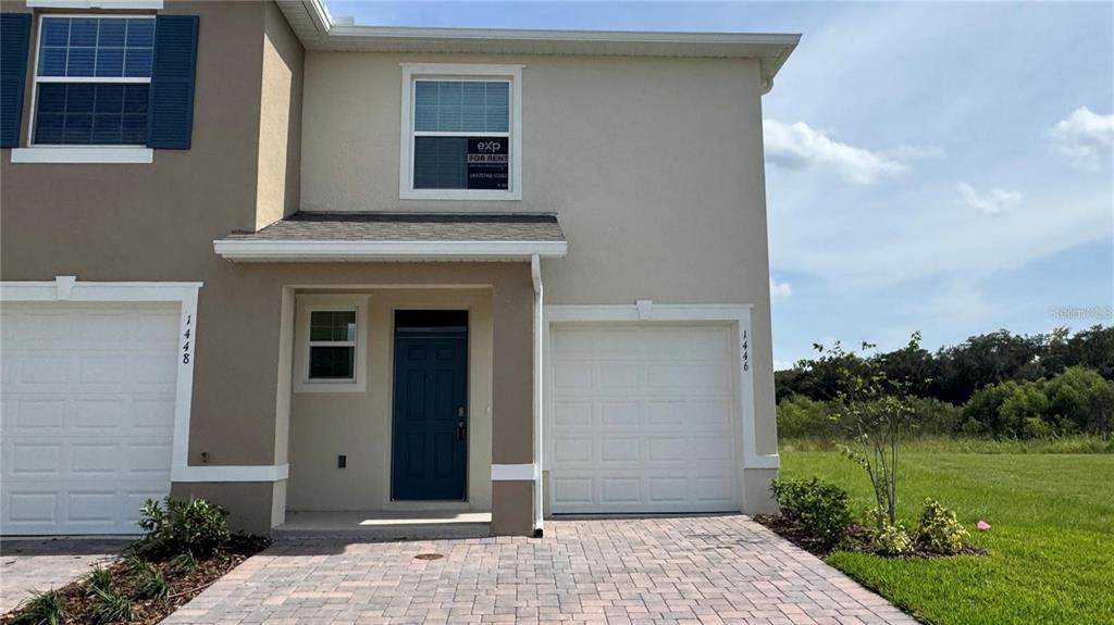 1446 Isleta Loop - Photo 1