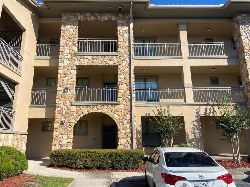 902 Charo Parkway - Photo 1