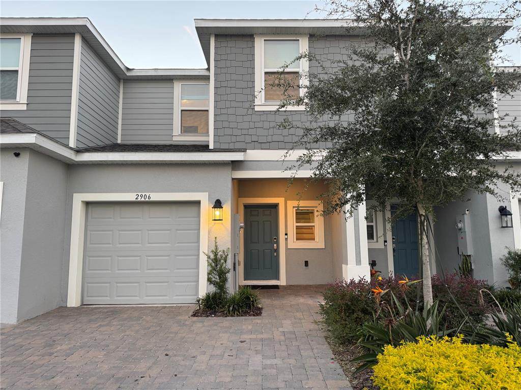 2906 Canary Avenue - Photo 1