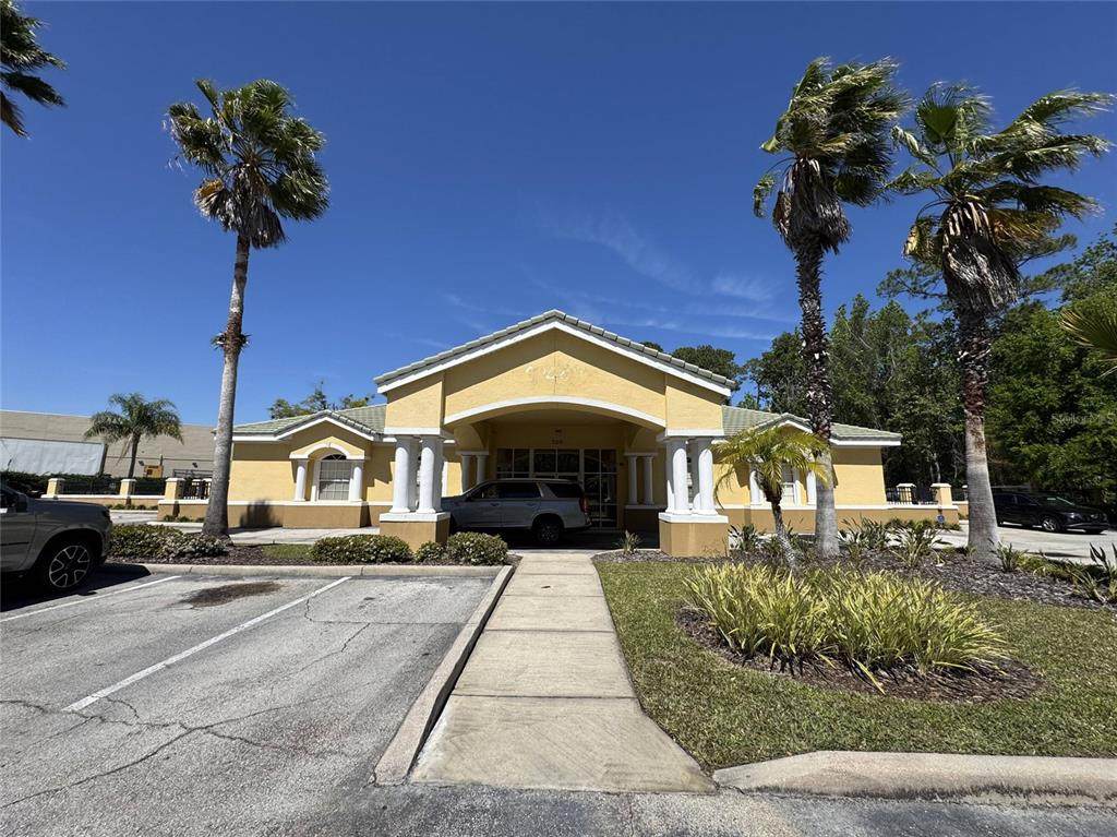 690 Lake Forest Boulevard - Photo 1