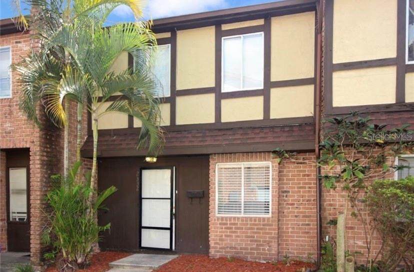 2332 Huntington Green Court - Photo 1