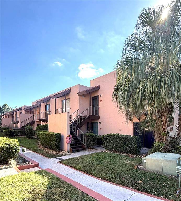 227 La Casa - Photo 1