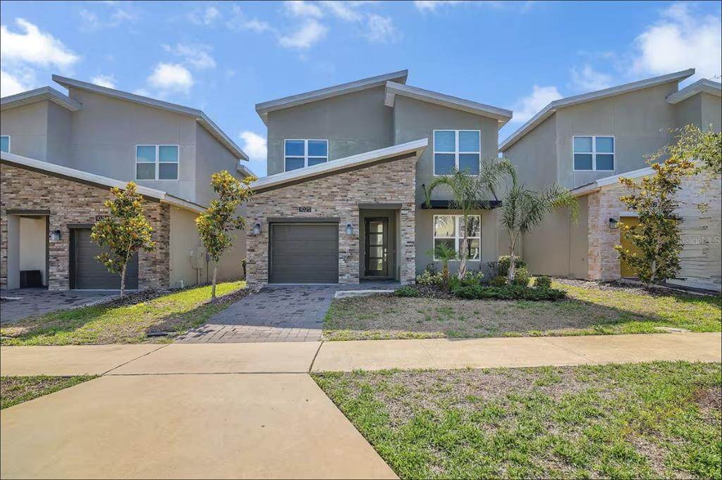 1025 Leader Street - Photo 1