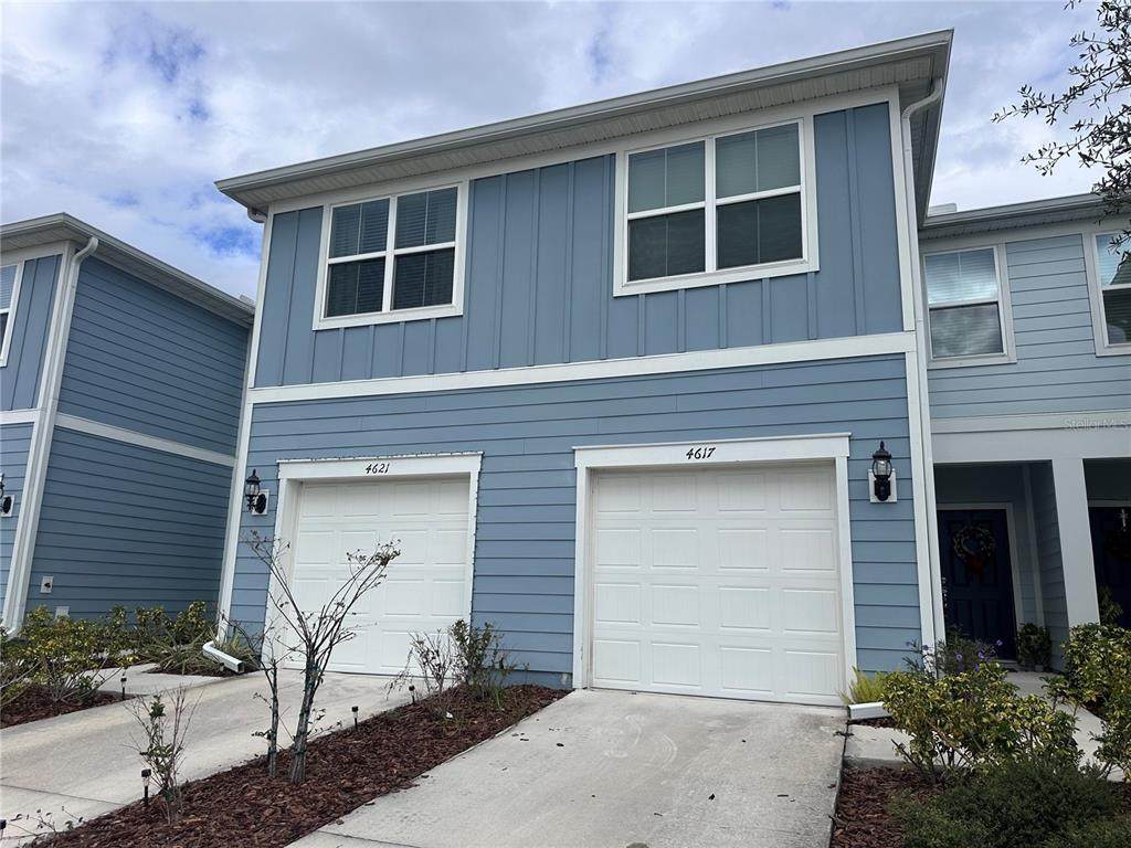 4617 Sparkling Shell Avenue - Photo 1