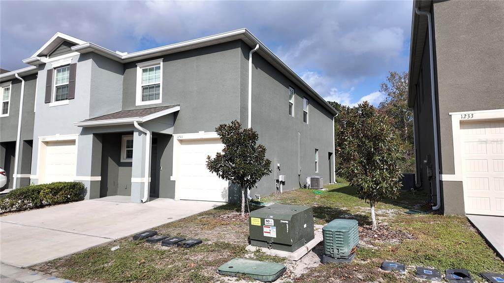 1241 Yellow Finch Drive - Photo 1