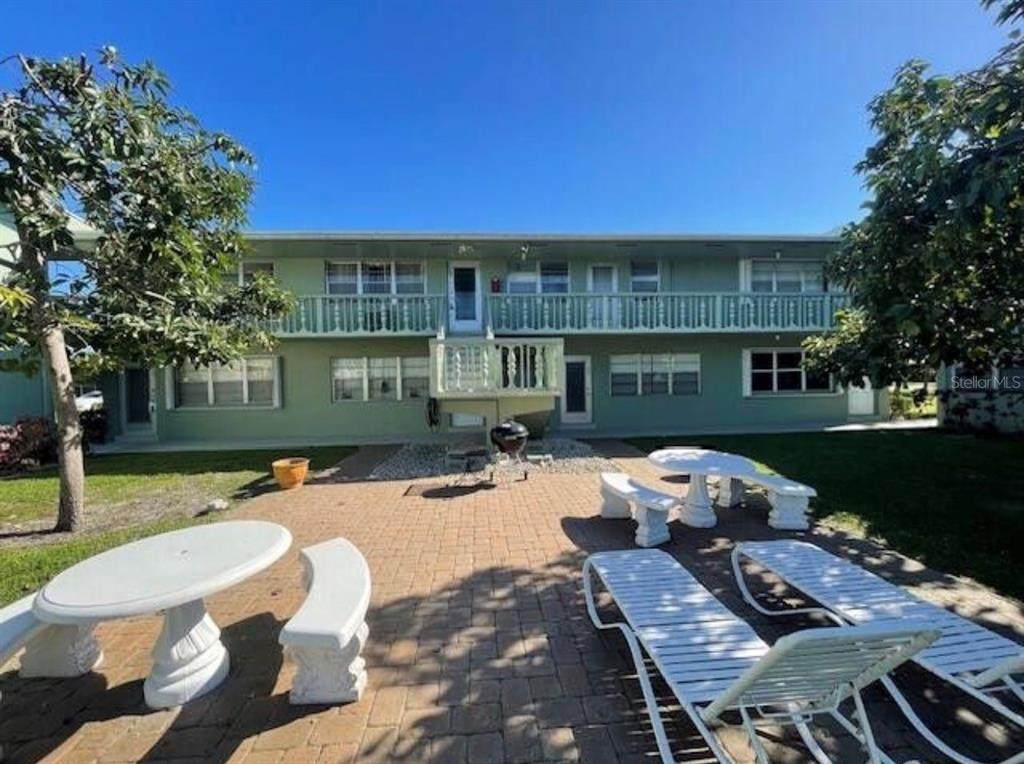 66 Easthampton - Photo 1