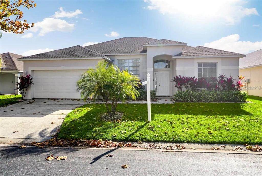 344 Grosvenor Loop - Photo 1