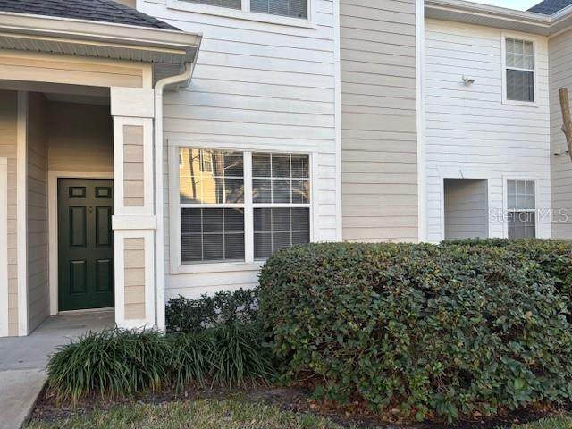 303 Southern Pecan Circle - Photo 1