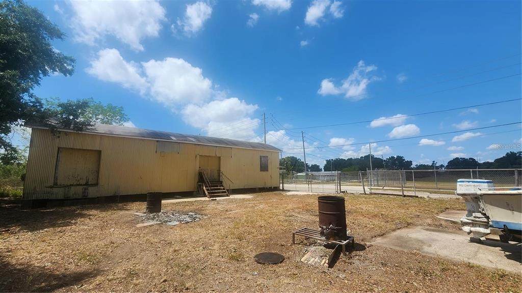 620 Doctors Lane - Photo 1