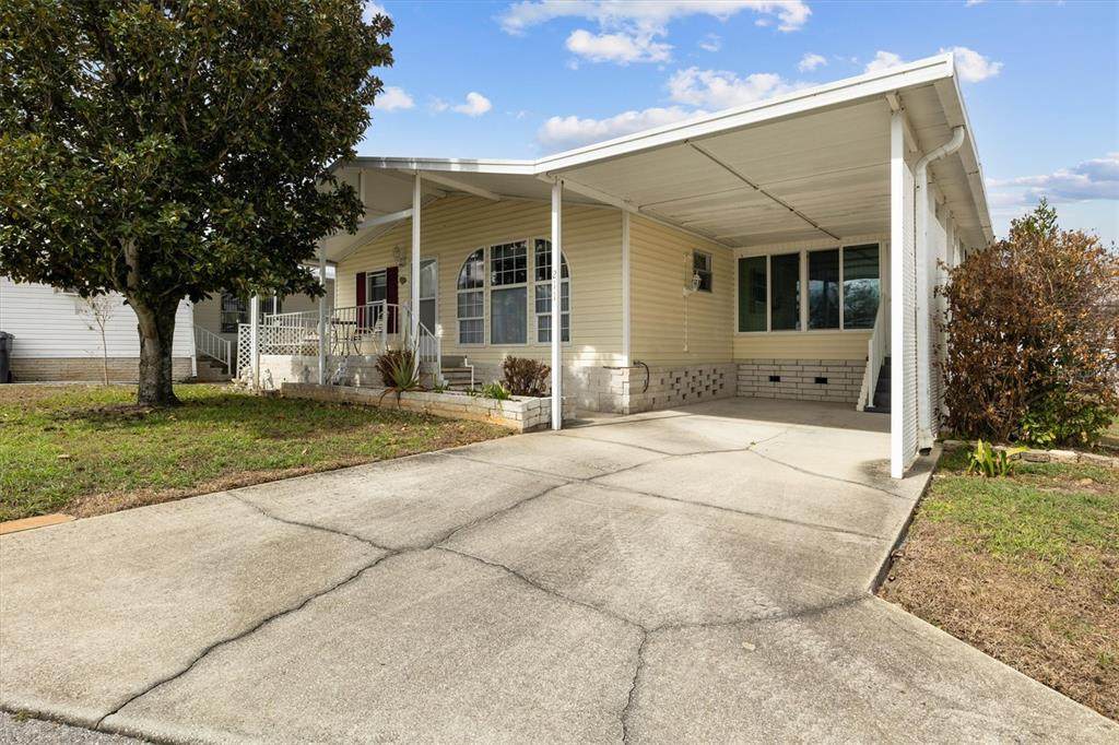 211 Glenwood Drive - Photo 1