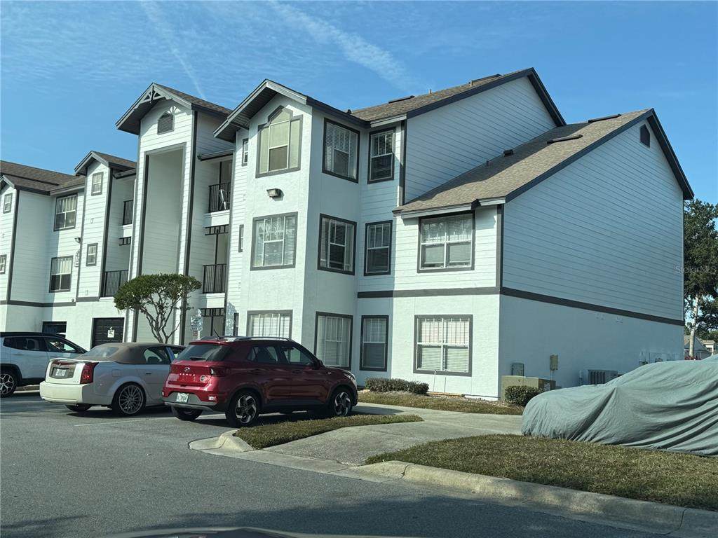 2201 Key West Court - Photo 1
