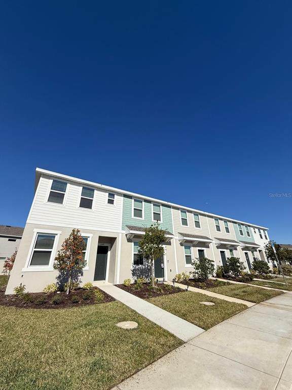 3208 Skyline Loop - Photo 1