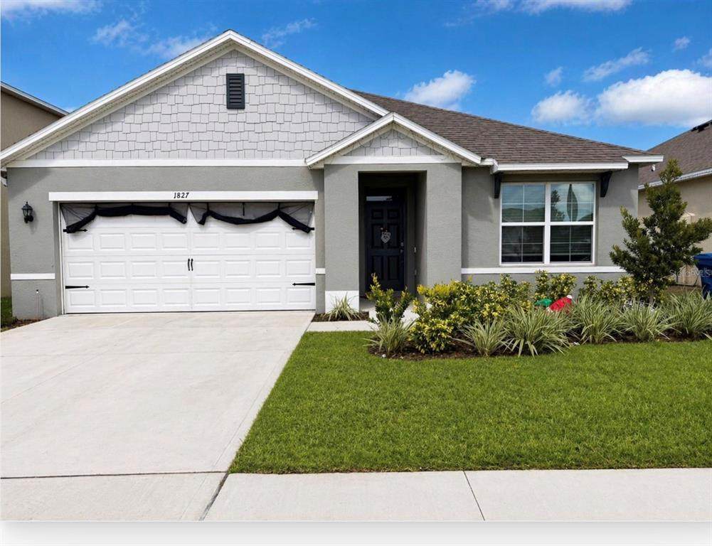 1827 Silverbell Loop - Photo 1