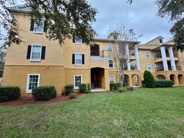 3611 Conroy - Photo 1