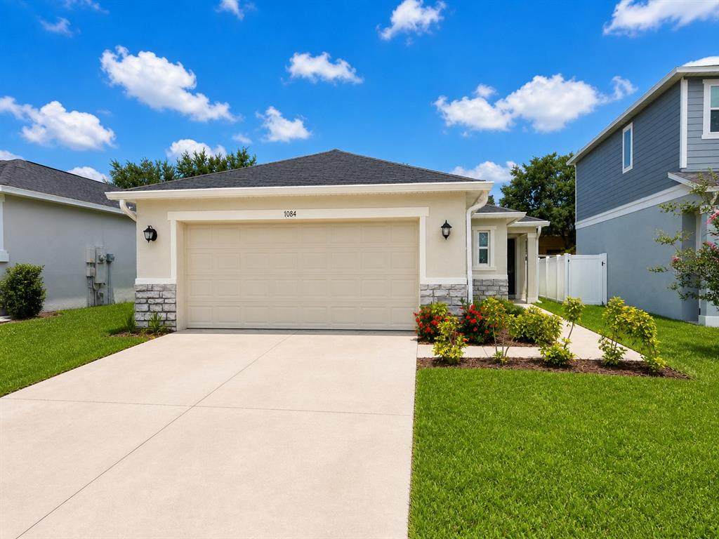 1084 Papaya Circle - Photo 1