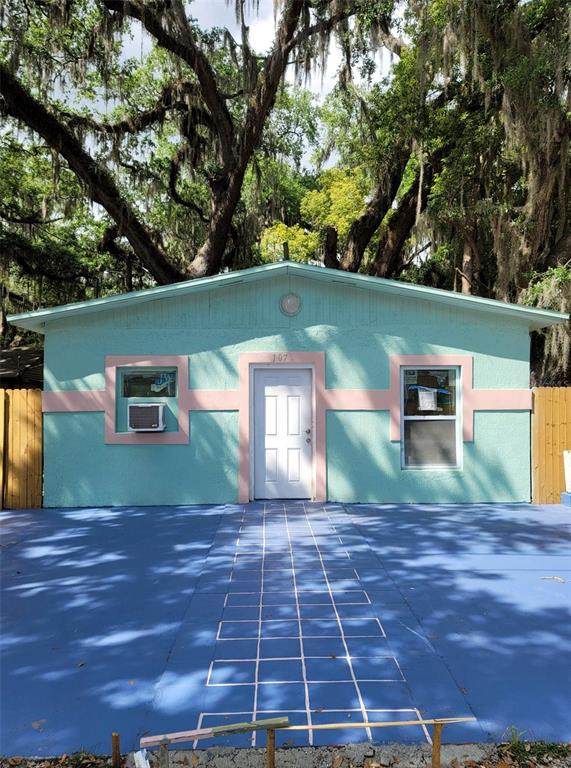 107 Cypress Street - Photo 1