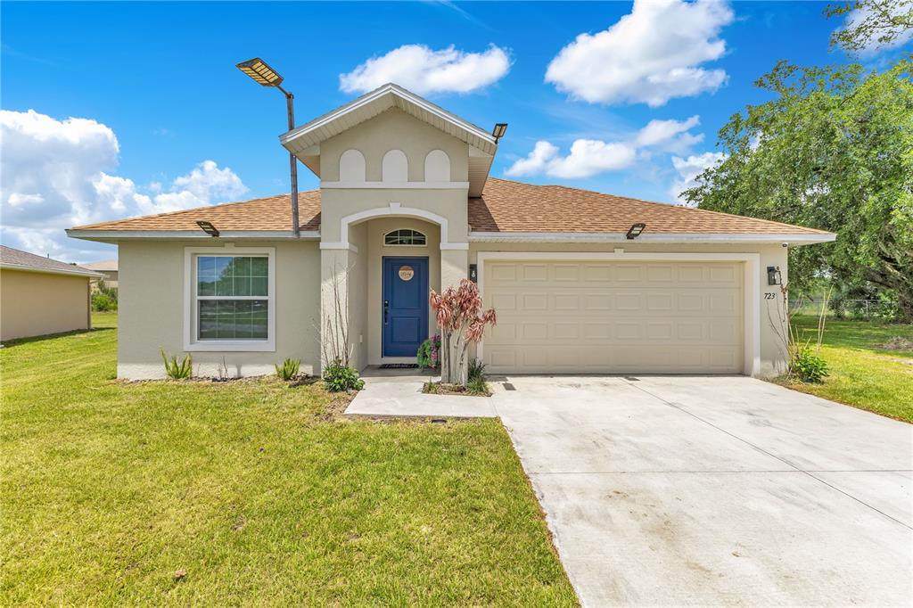 723 Robin Court - Photo 1