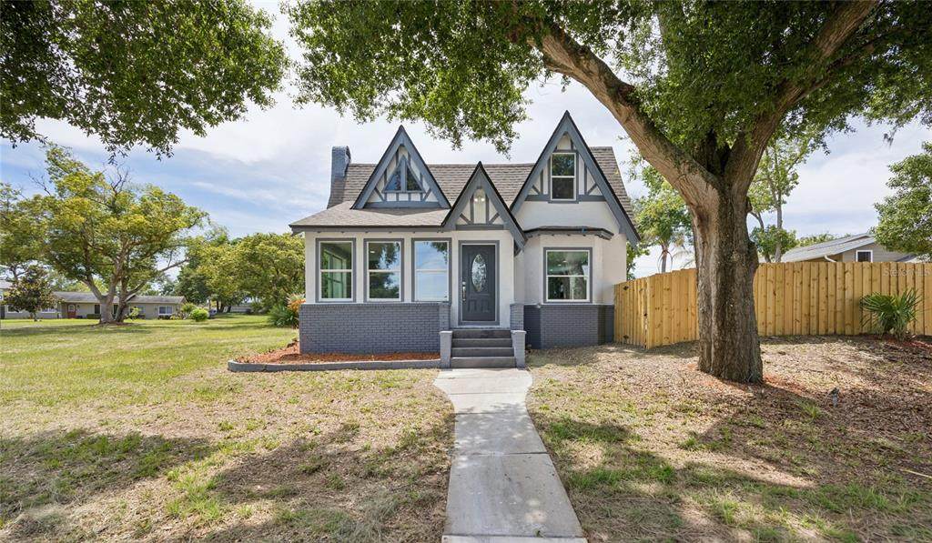 1326 East Avenue - Photo 1