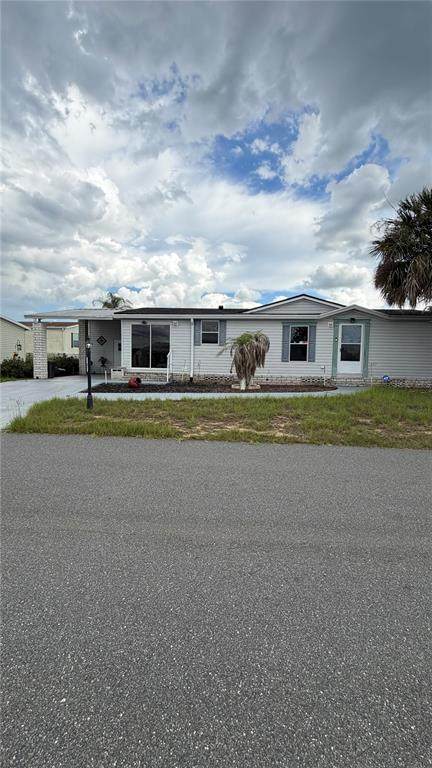 747 Island Street - Photo 1