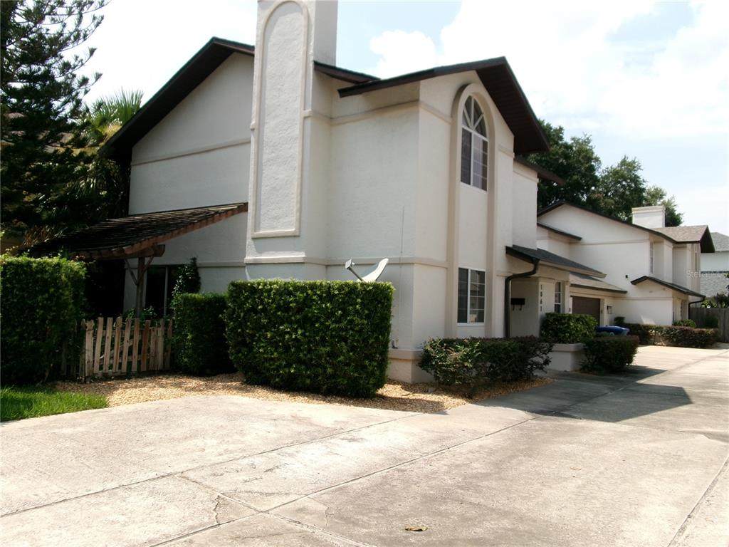 1061 Aragon Avenue - Photo 1