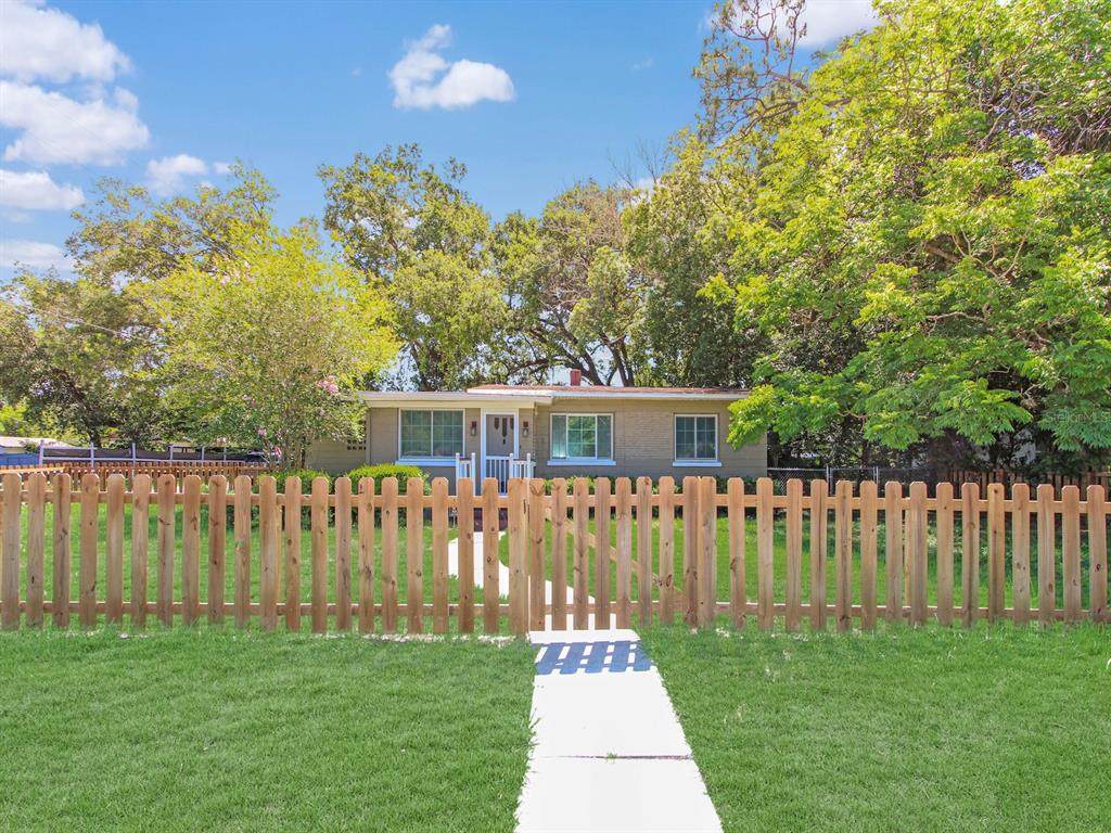 2541 Palmetto Avenue - Photo 1