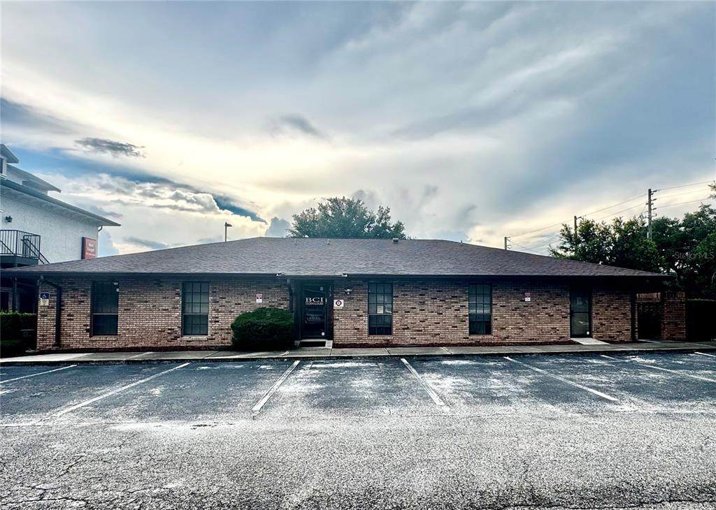 1619 Vine Street - Photo 1