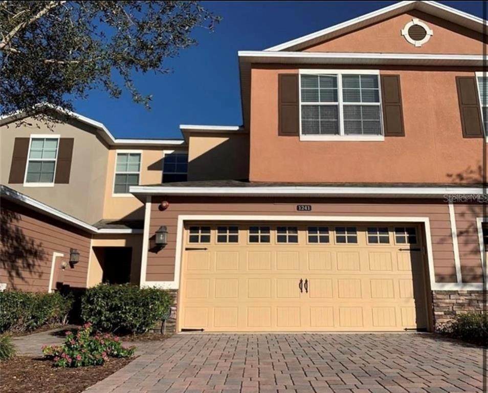 1241 Priory Circle - Photo 1