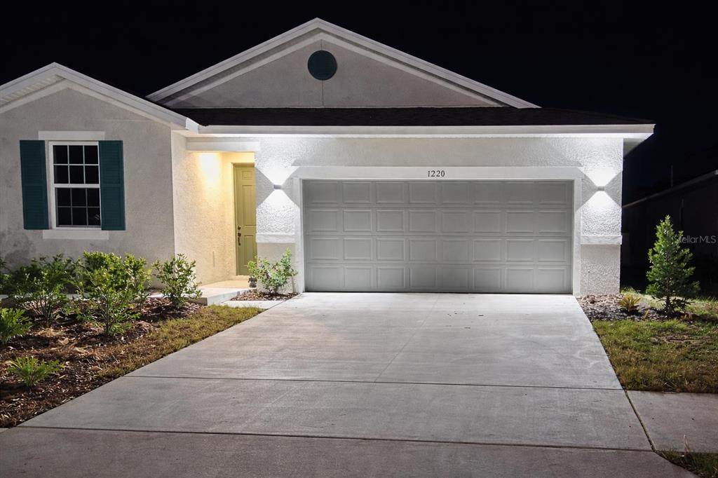 1220 Mattie Pointe Boulevard - Photo 1