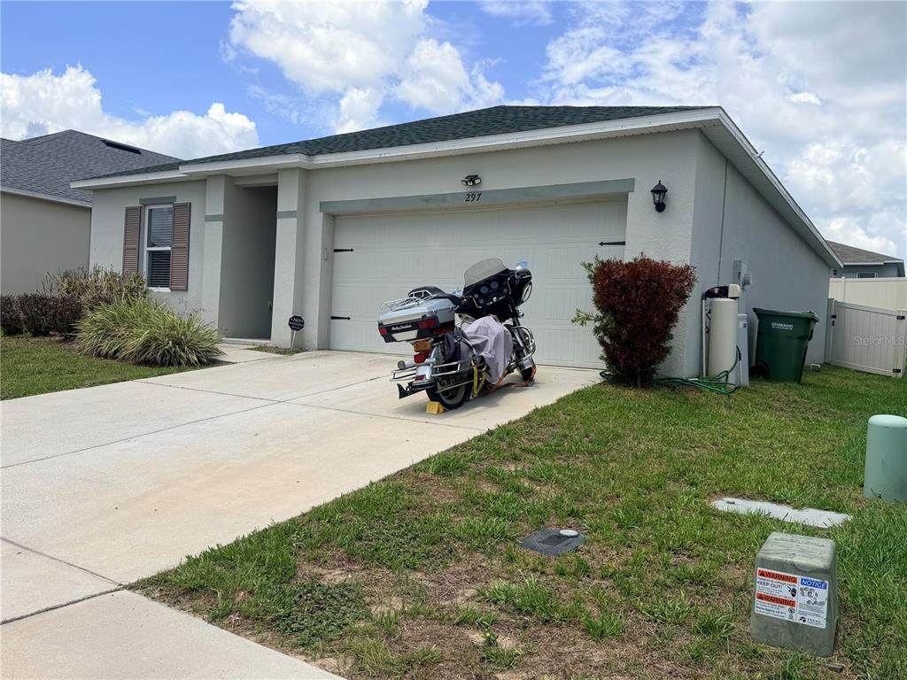 297 Meadowbrook Boulevard - Photo 1