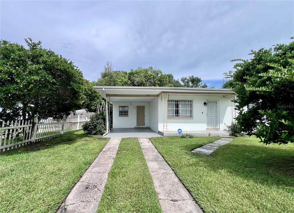 1517 Riley Avenue - Photo 1