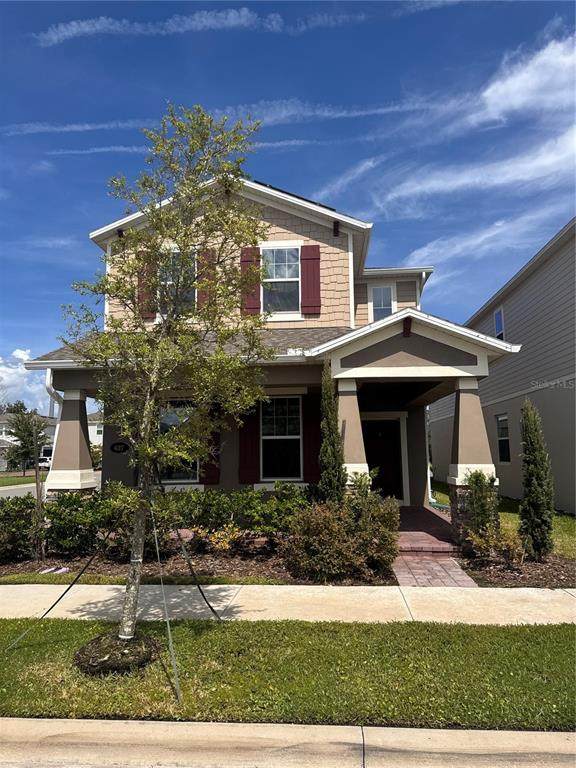 627 Becklow Street - Photo 1