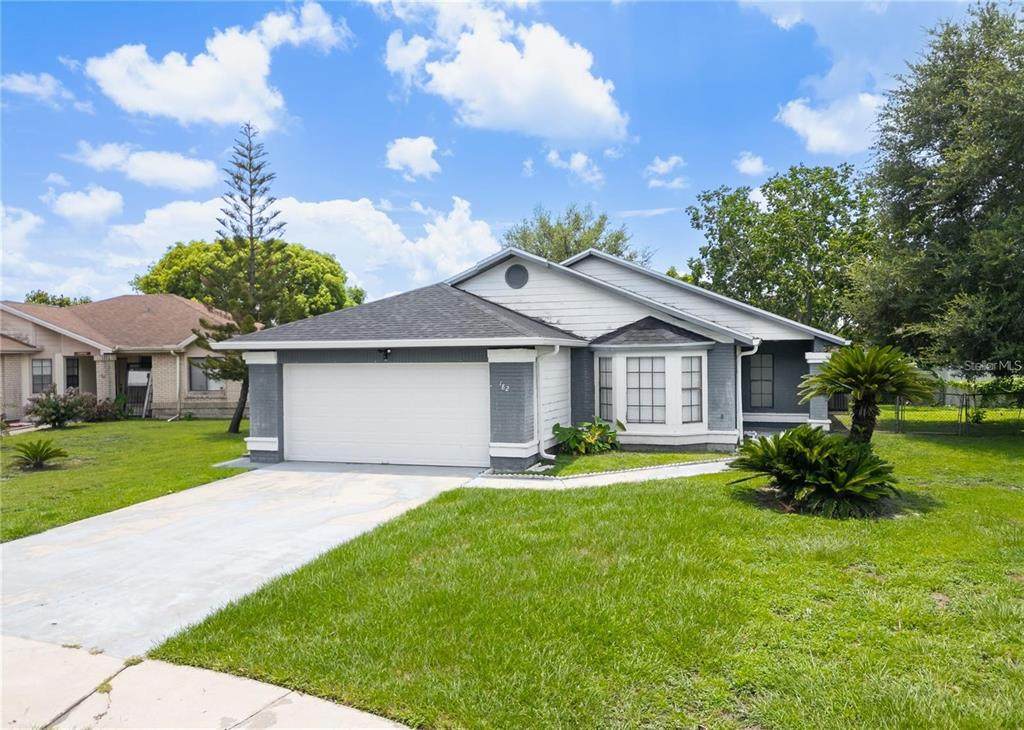 182 Pinewood Circle - Photo 1
