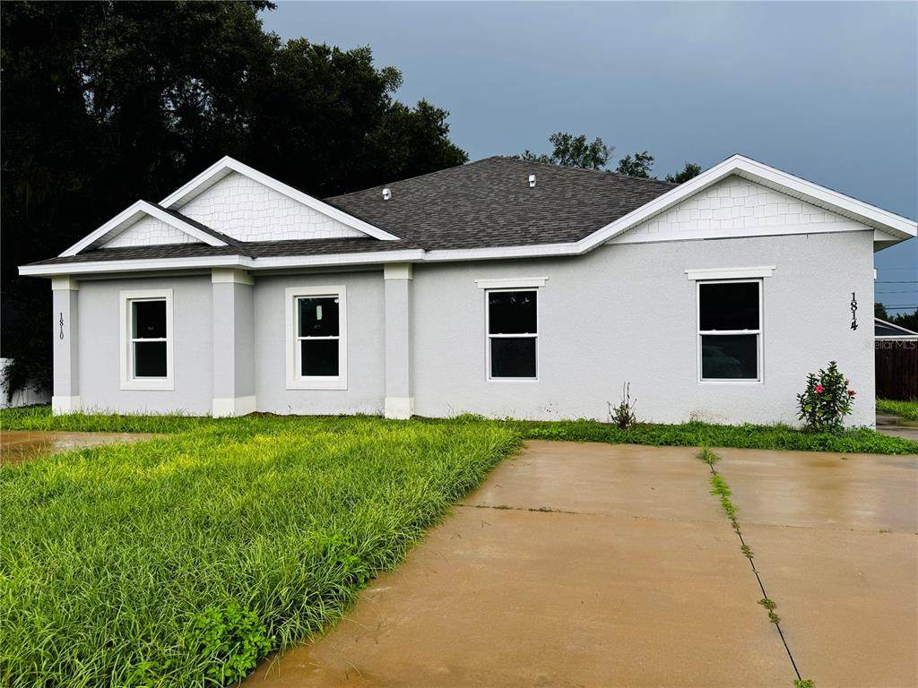 1810 Dunbar Street - Photo 1