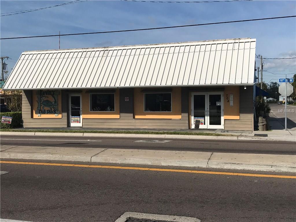 704 10TH Street - Photo 1