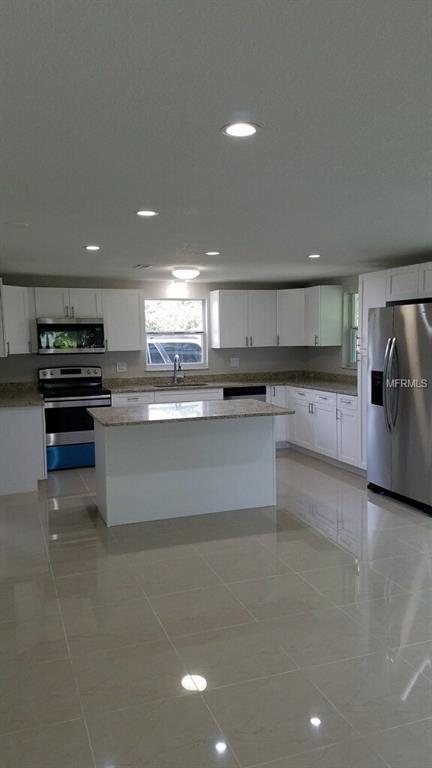 8911 113TH Street - Photo 1