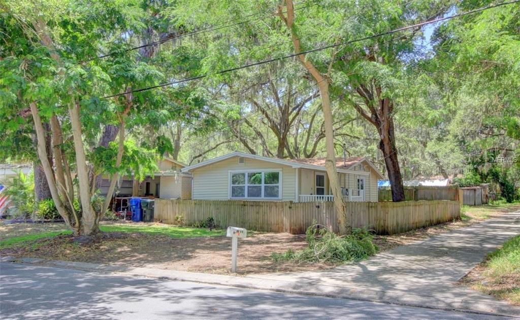 603 6TH Street - Photo 1