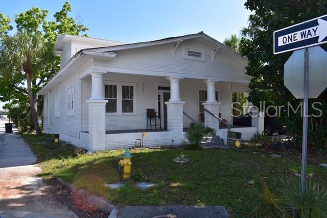 2335 Nassau Street - Photo 1