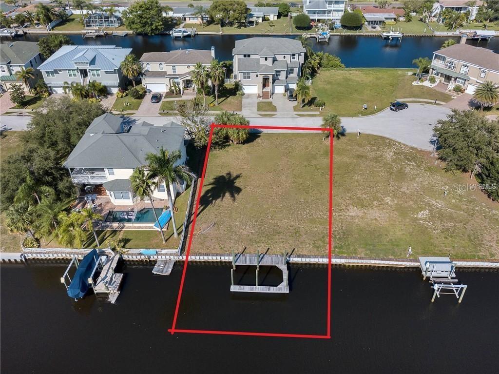 220 Manatee Lane - Photo 1