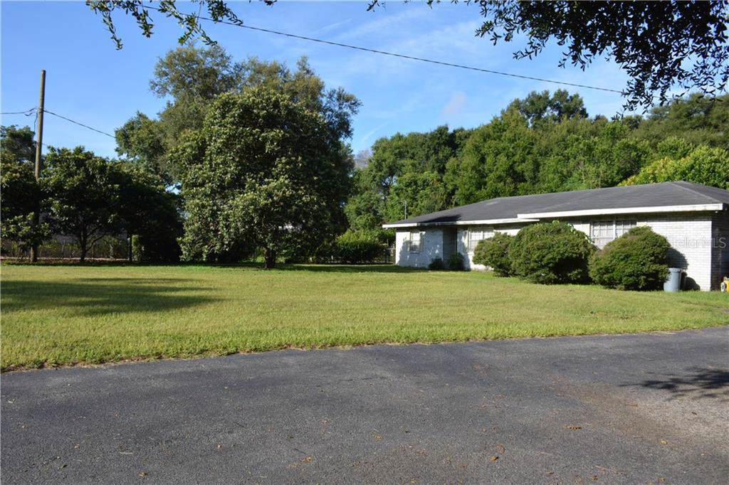 606 Lithia Pinecrest Road - Photo 1
