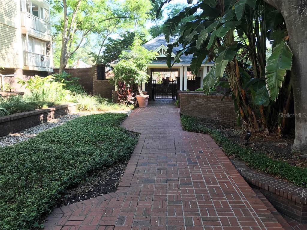 1000 Horatio Street - Photo 1