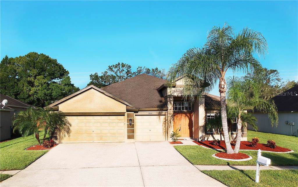 3929 Chaucer Way - Photo 1