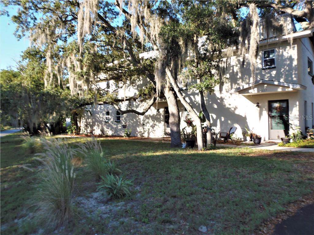 1117 Sunset Point Road - Photo 1