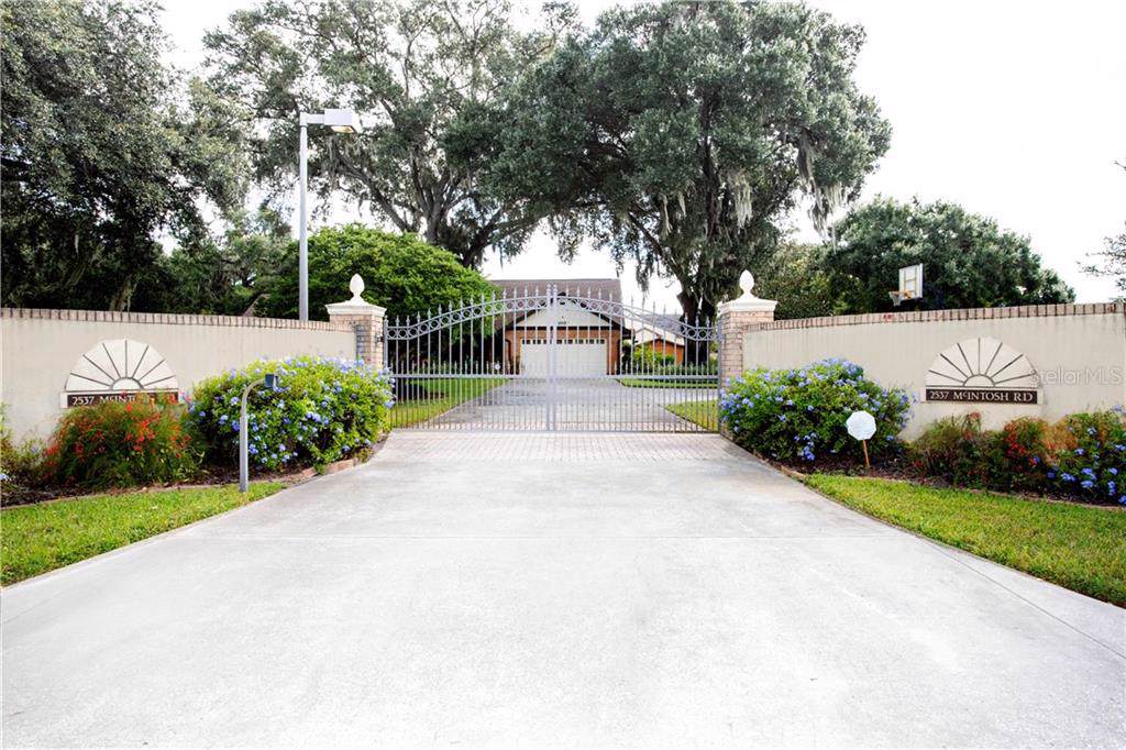 2537 Mcintosh Road - Photo 1
