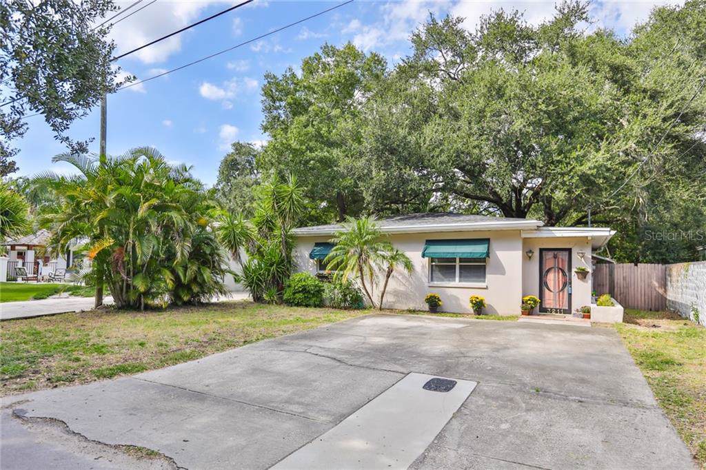 3211 Oakellar Avenue - Photo 1
