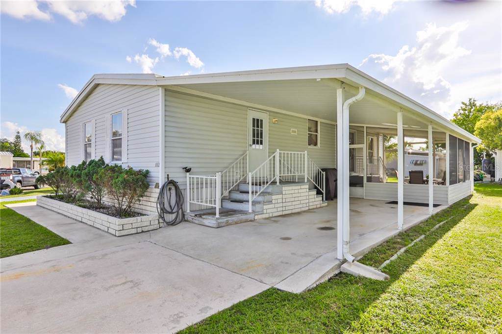 112 Saint Annes Circle - Photo 1
